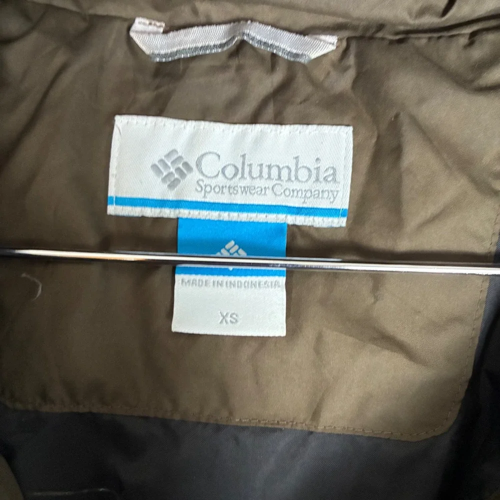 Columbia Women's Olive Green Fur Hood Puffer Jacket Size XS - Picture 3 of 8